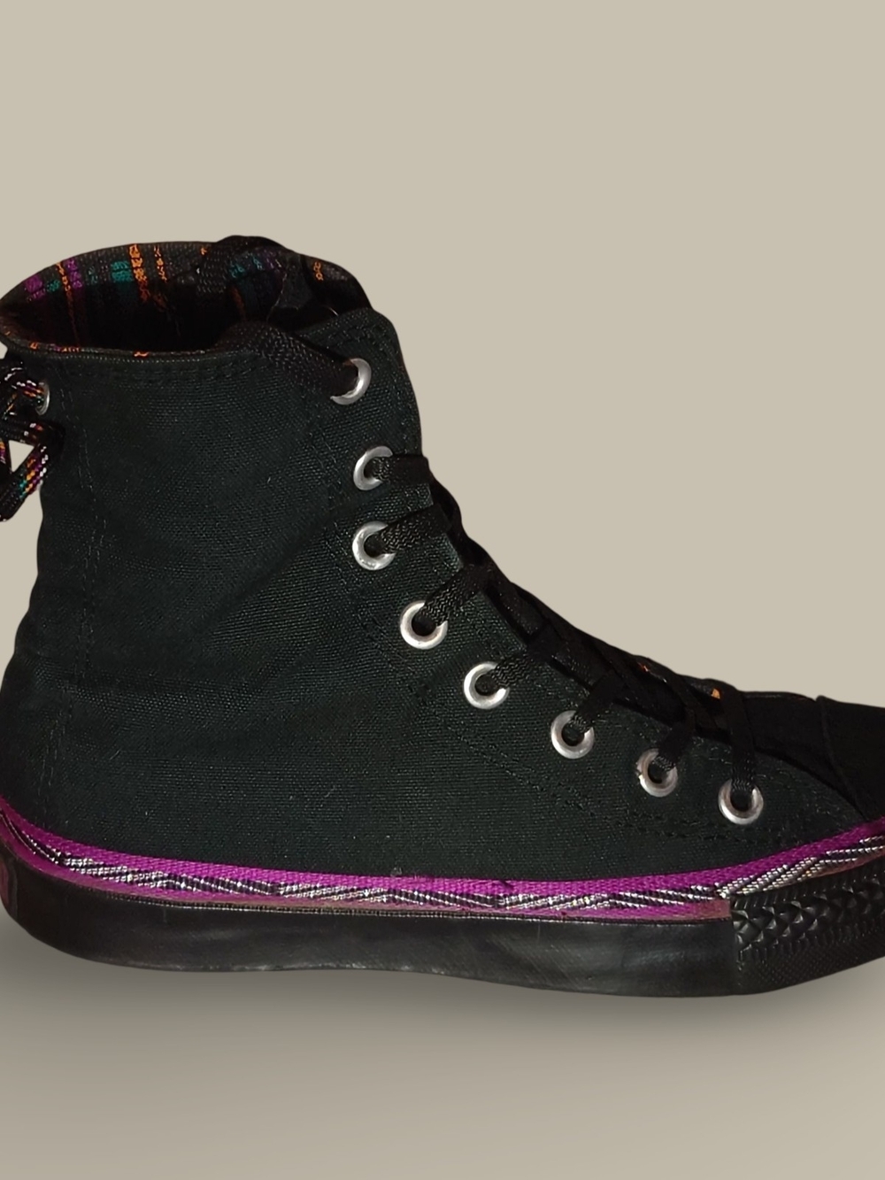 Women's Converse Chuck Taylors Black And Purple Size 6 - Picture 2 of 6